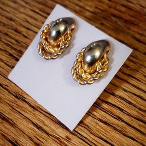 **❤️ 3/$10 ❤️ Gold Cabachon Stud Earrings